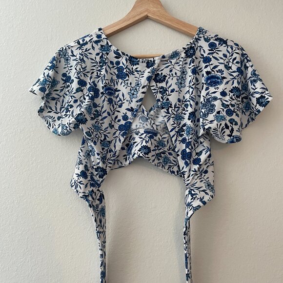 DIVIDED (H&M) | XS | White/Blue Crop Top - Picture 2 of 5